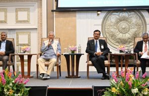আগামী নির্বাচনে প্রবাসীদের ভোটাধিকার নিশ্চিত করতে সরকার কাজ করছে।